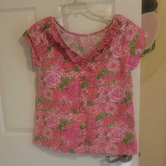 Lilly Pulitzer Sz4 womans cotton, Silk Floral ruffle faux button back blouse - Picture 3 of 5